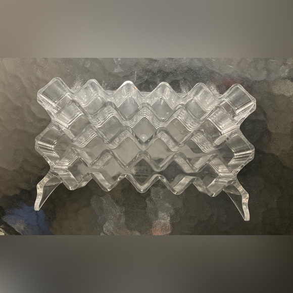 Acrylic Lipstick Organizers - Picture 2 of 7